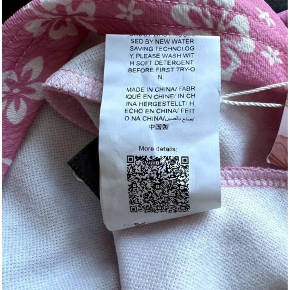 Shein Pink with White flowers  Tie  Crop Top Halter Size Medium (6) - Picture 6 of 6